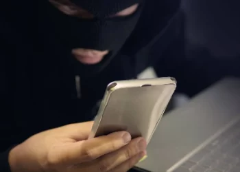 📱 ¿Cómo operan las estafas de trading por WhatsApp?