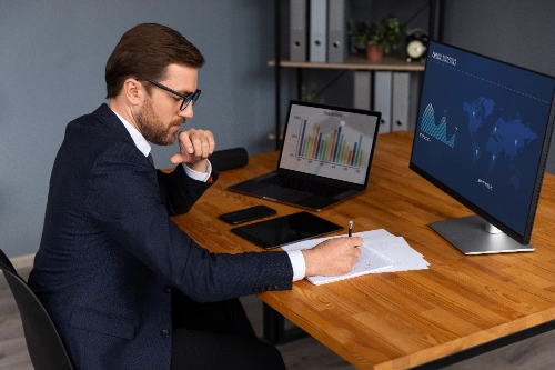 Estructura legal para traders profesionales: elección entre autónomo y sociedad